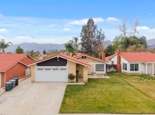 231 White Oak Rd, Lake Elsinore, CA 92530