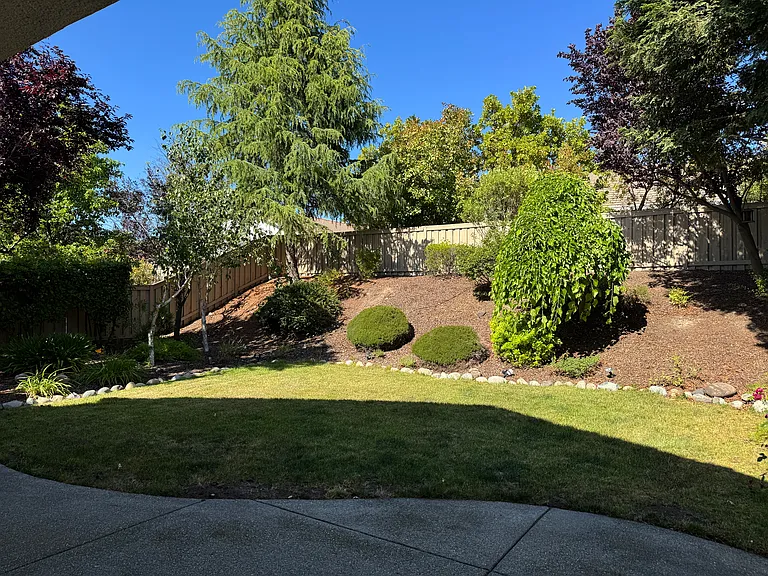 1375 Tahoma Ln — Photo 24