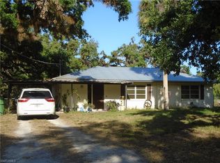 164 S Oak St, Labelle, FL 33935