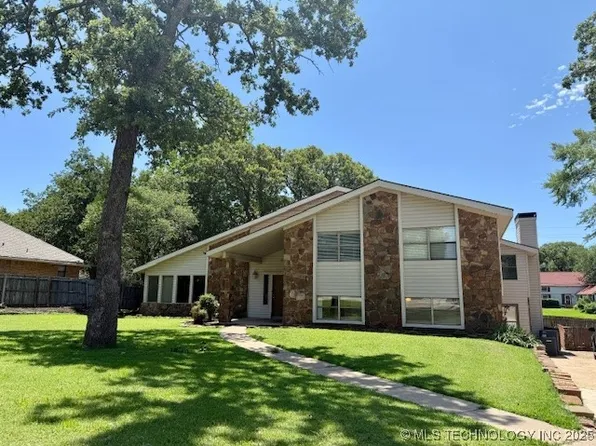 2208 Wimbledon Ct, Ardmore, OK 73401
