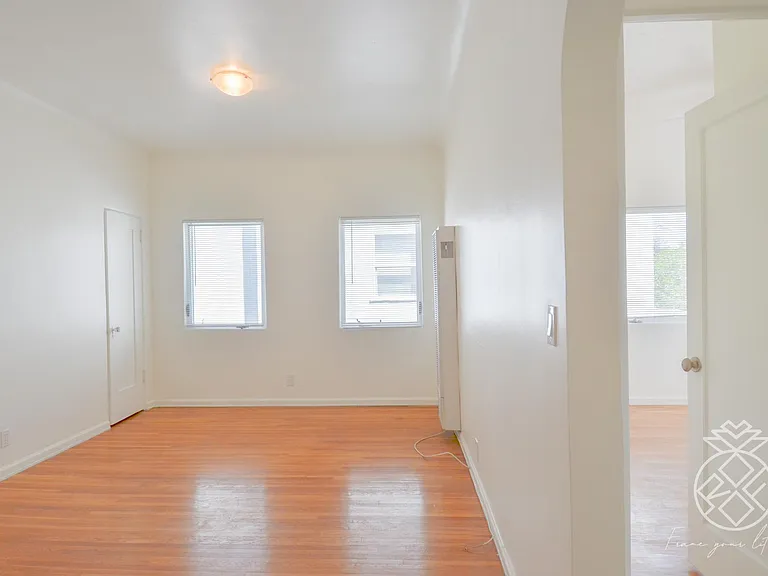 424 N Ogden Dr #6 — Photo 7