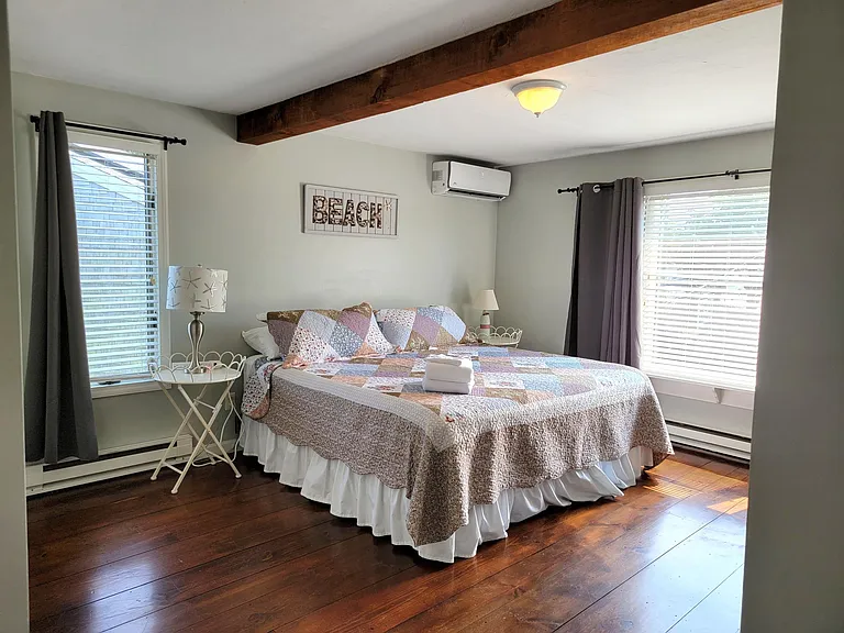 10 Willow Ave — Photo 14