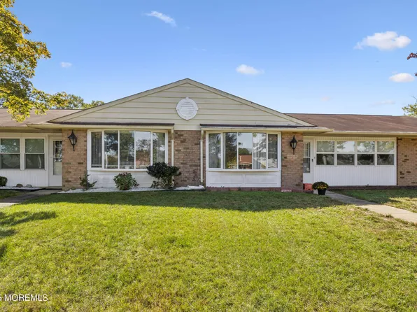 74B Buckingham Drive, Manchester, NJ 08759
