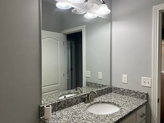 237 Ford Ave — Photo 12