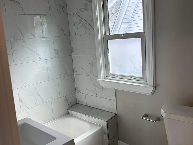 533 Lakewood St — Photo 5