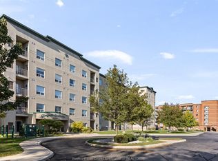 5000 Wyandotte St E #212, Windsor, ON N8Y5B8