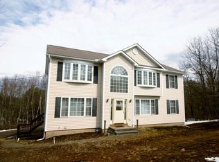 222 Arbor Dr, Long Pond, PA 18334