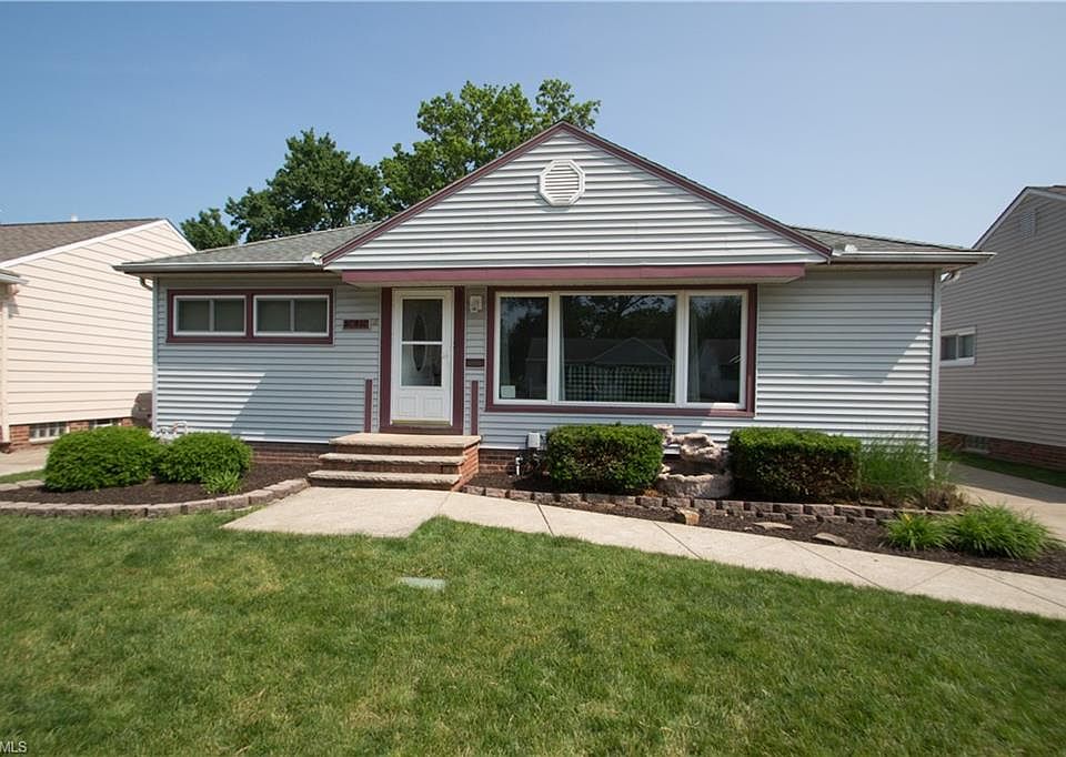 1st image of 29215 Green Dr