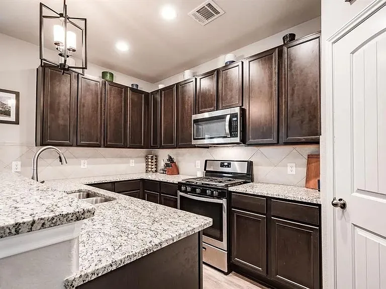 3619 Giorgio Pastel Pl — Photo 8