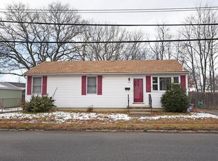 910 Cottage St, Pawtucket, RI 02861