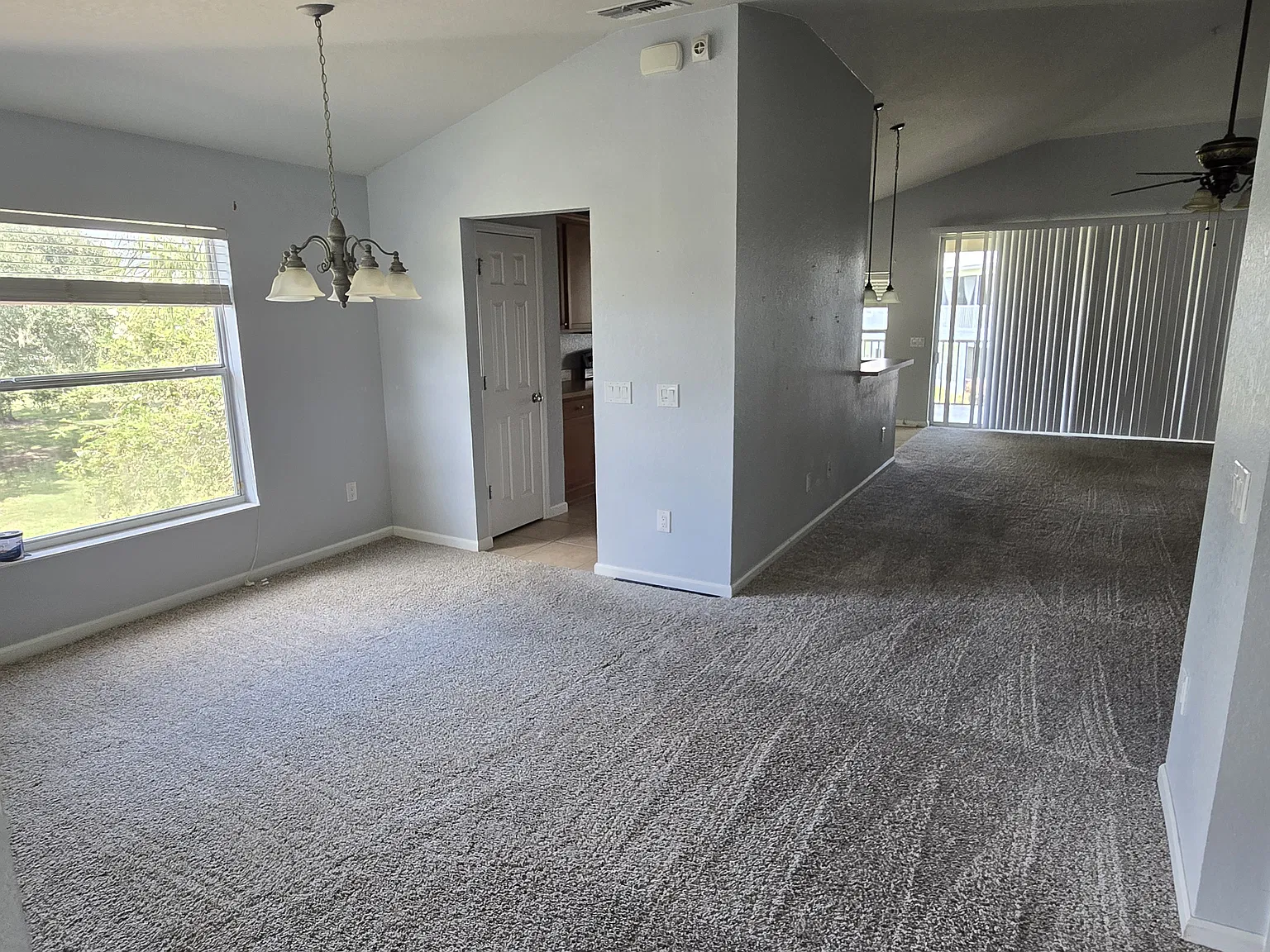 2 bed, 1800 sqft, $1,800 — Photo 3