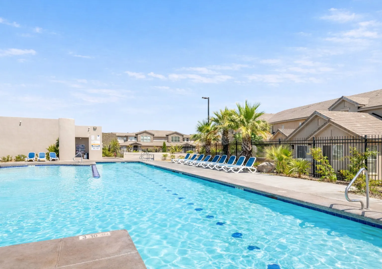 Adventure's base! Family Friendly | Heated Pool — Photo 1