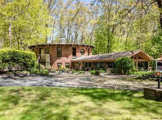 178 Clamsteam Rd, Halfmoon, NY 12065