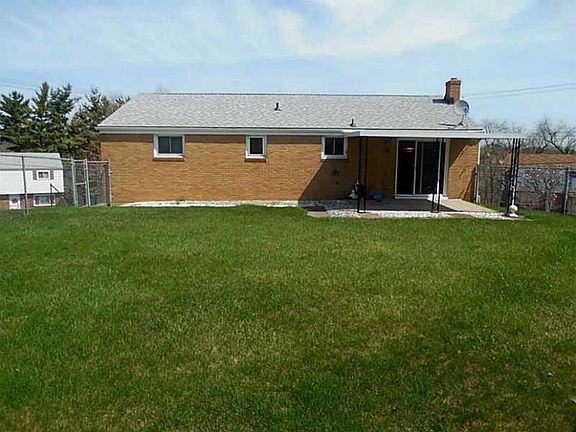 2nd image of 1074 Huston Dr