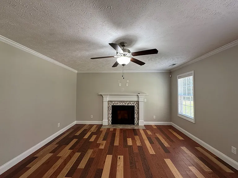 111 Whistling Pine Dr — Photo 5