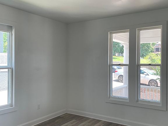 5th image of 405 Rivermont Ave #3