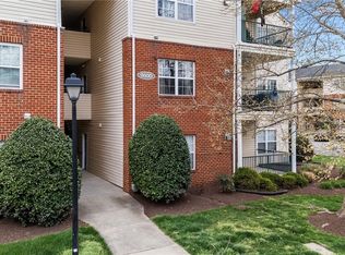 9600 Links Way APT H, Glen Allen, VA 23059
