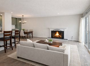 10 Sugar Maple Ln #10, Ridgefield, CT 06877