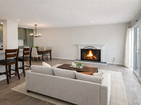 10 Sugar Maple Ln #10, Ridgefield, CT 06877