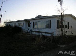 5209 Cribbins Rd, Avoca, MI 48006