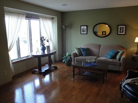 3rd image of 133 Sieben Crest Ln