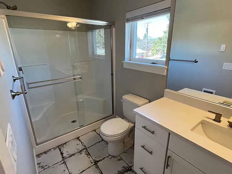 752 NW Ogden Ave — Photo 15