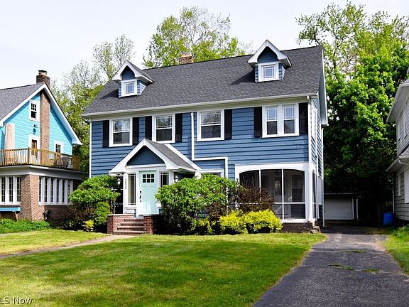 2nd image of 3023 Washington Blvd