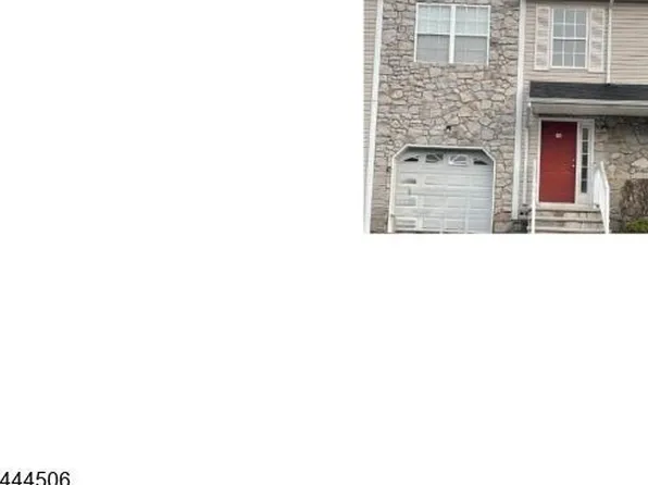 410 Dina Ln, Somerset, NJ 08873