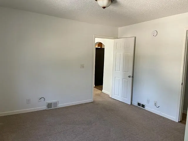 15193 S Dixie Hwy #4 — Photo 5