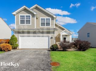 2325 N Salem Ln, Round Lake Beach, IL 60073