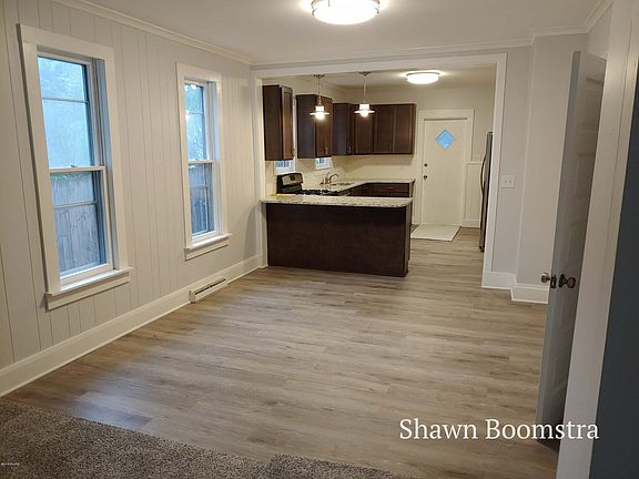 4th image of 1050 White Ave NW