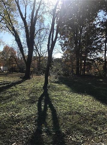 2nd image of 11495 Mooresville Rd