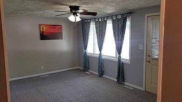5th image of 521 Sherman Ave
