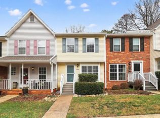 8240 Circle Tree Ln, Charlotte, NC 28277
