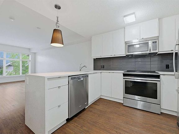 4th image of 25 E Aspenmont Hts SW #306