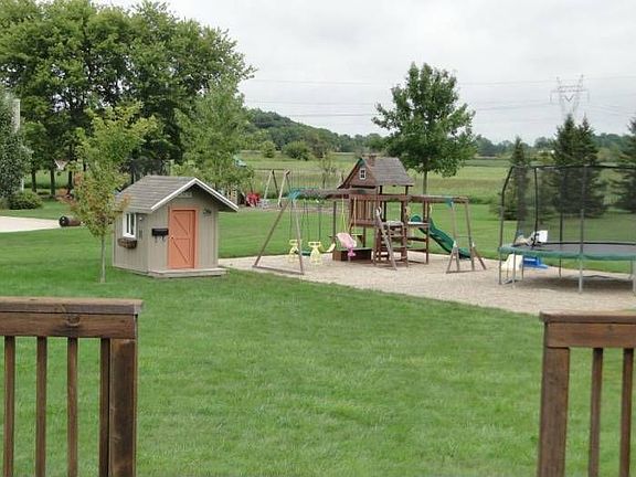 Playhouse and Playset
