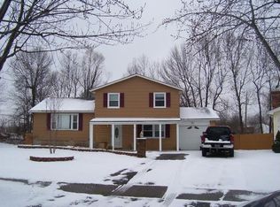 61 Morningstar Dr, Rochester, NY 14606