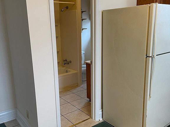 4th image of 1011 Maupin Ave APT 5