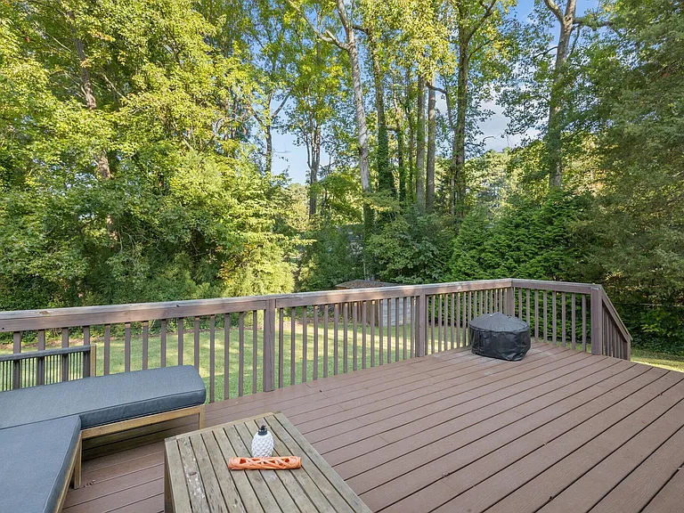 6109 Whittier Dr — Photo 23