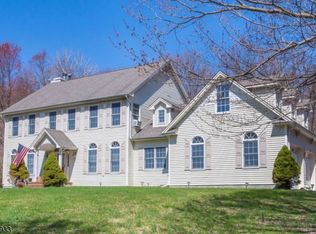 18 Prince Edward Rd, Great Meadows, NJ 07838