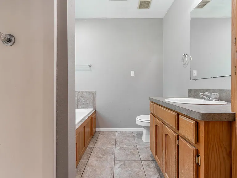 3705 Price Cir — Photo 14