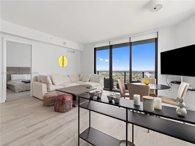 121 NE 34th St #2109 — Photo 3