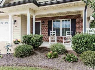 92 Glenfield Dr, Dunn, NC 28334