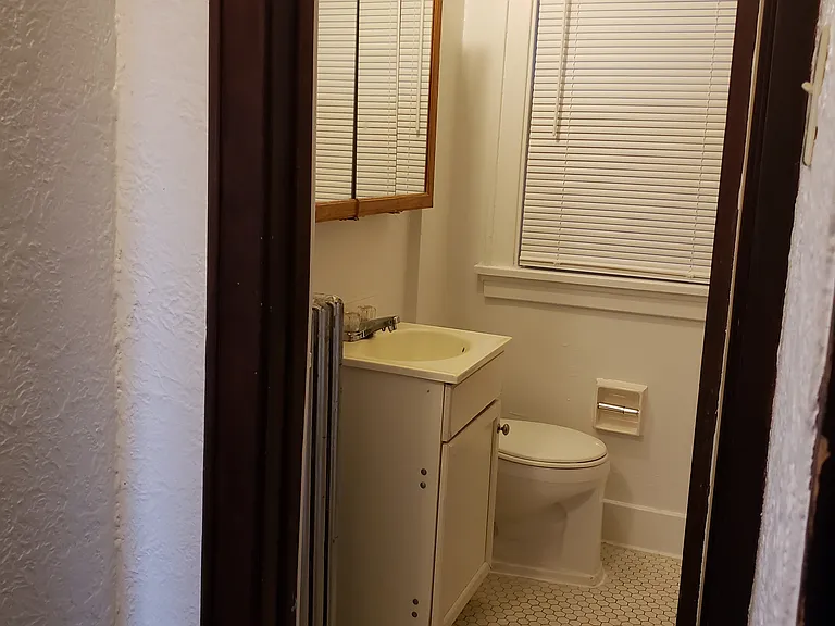 3227 W Lincoln Ave — Photo 17