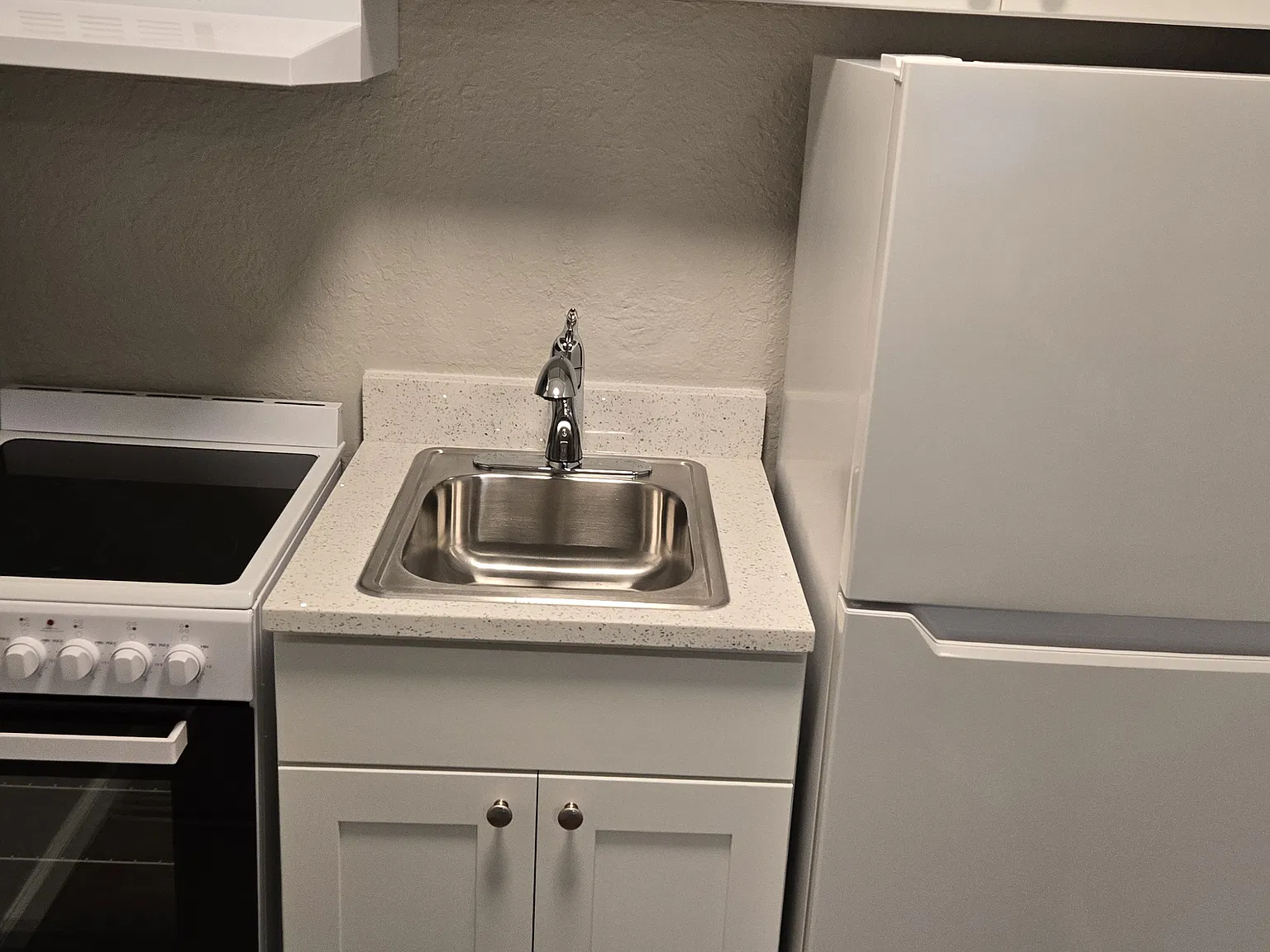 Studio, 400 sqft, $1,275 — Photo 4