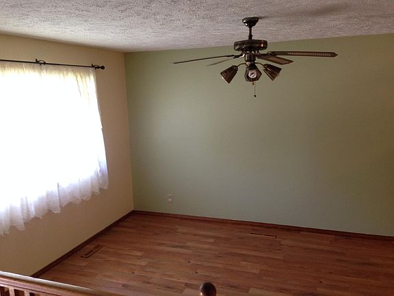 2nd image of 13927 Lisa Cir