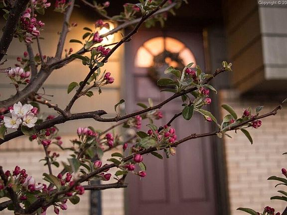 Beautiful Upstairs Bath that Adjoins the Master Bedroom