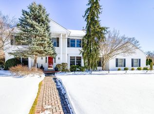 11 Shady Glen Dr, North Brunswick, NJ 08902