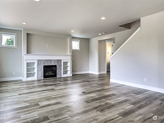 5th image of 10512 87th Avenue Ct SW #4