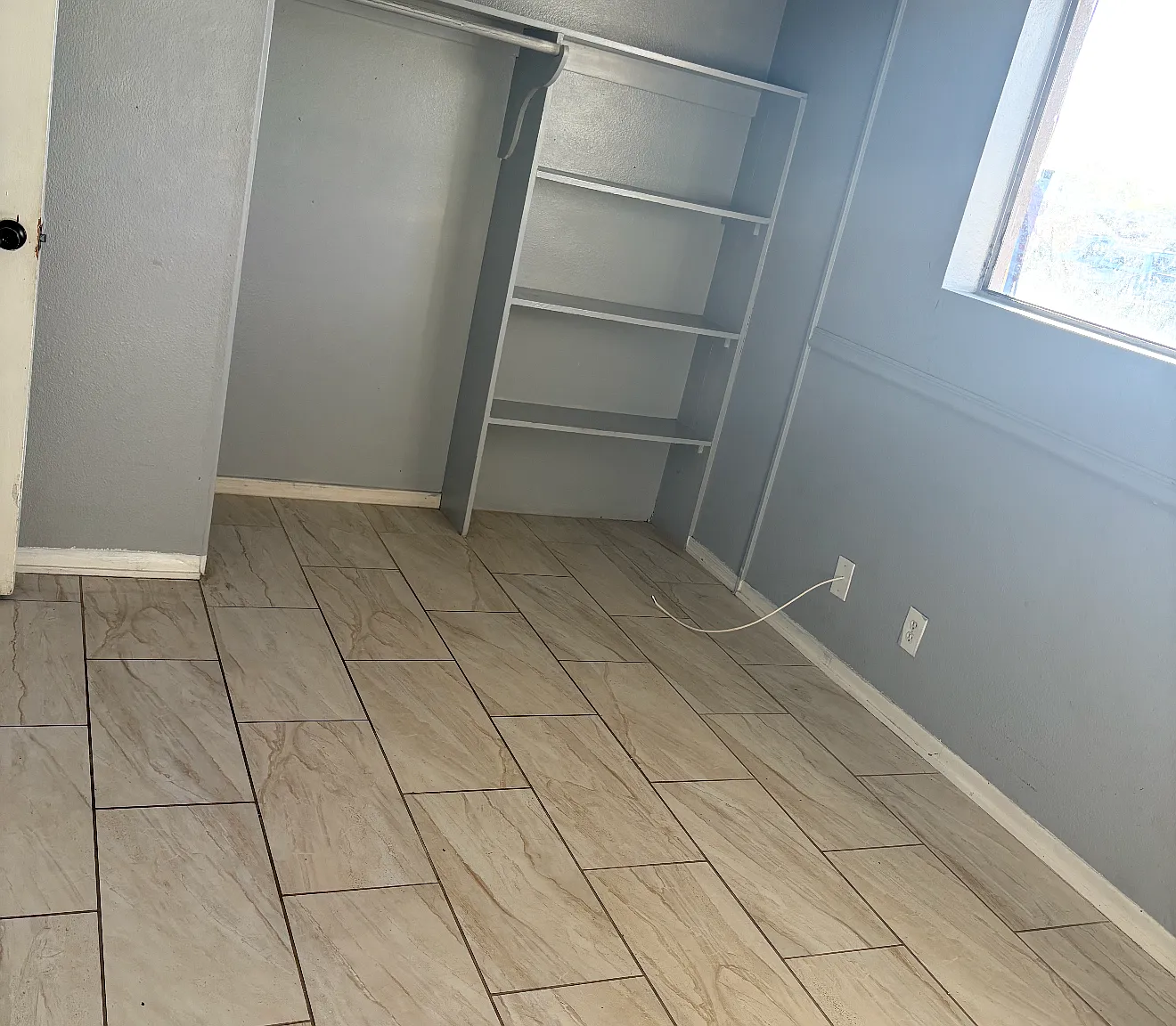 3135 W Pershing Ave — Photo 2